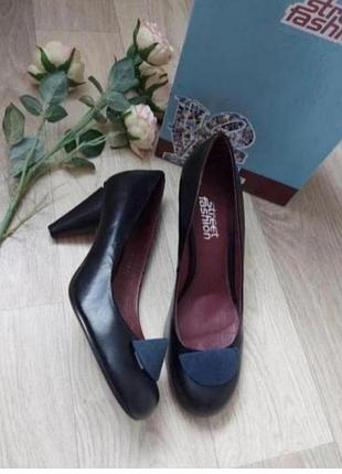 Новые туфли р 40-41