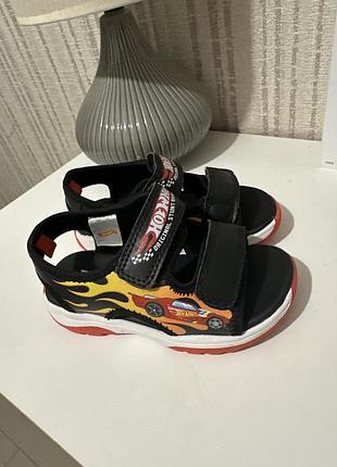 Босоніжки на хлопчика