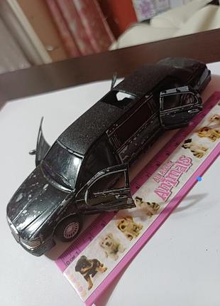 Металлическая модель модель моделька авто машинка лимузин