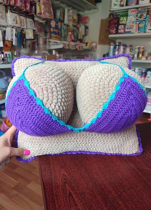 Подушка "жіночі груди", незвичайний подарунок для чоловіка, кума