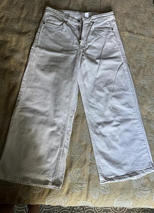 Якісні білі кюлоти, джинс denim, фото на тілі:)