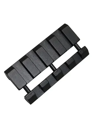 Перехідник із кріпленням ластівчин хвіст 11 мм. на планку пікатінні.