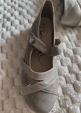 Туфли 38 размер фирма footflexx. стелька ортопедическая. очень удобная обувь