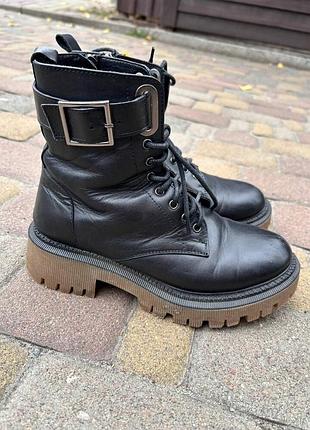 Зимові черевики дівчинці