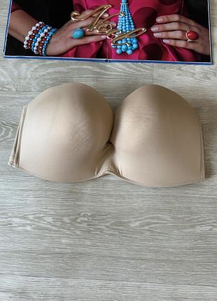 Гладкий бюстгальтер балконет с пушап