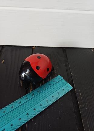Керамическая статуэтка солнышка божья коровка коровка бедрик