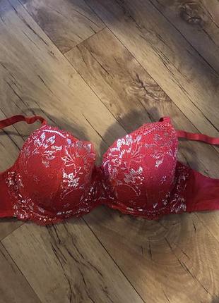 Бюстгальтер