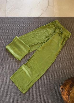 Палаццо атласні сатинова штани оливкові оливковые брюки широкі широкие штаны атласные сатиновые