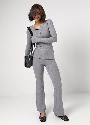 Трикотажный женский костюм