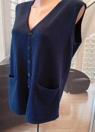 Жилетка с карманами cashmere