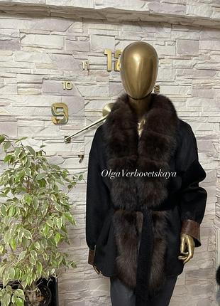 Пальто з песцем