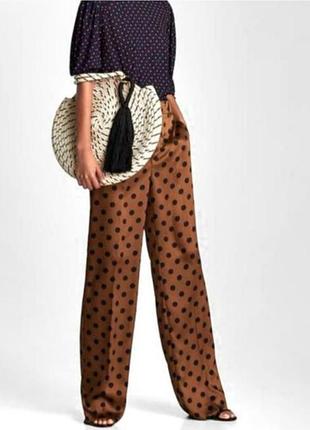 Стильные сатиновые брюки zara
