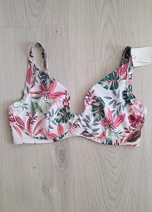 Яркий и стильный раздельный купальник от hunkemoller в размере 75c (34c) / 70d (32d), трусики размер s