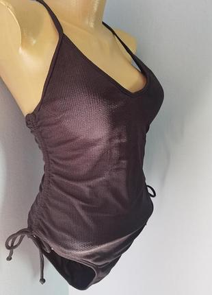Брендовый слитный закрытый купальник размера s-m