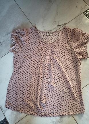 Блуза. состояние новой..