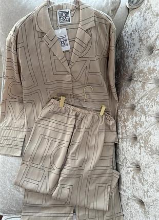 Костюм з штанами toteme