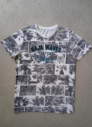 Брендова футболка clockhause.