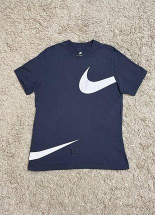 Футболка nike swoosh