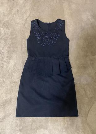 Шкільний сарафан для дівчинки