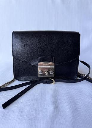 Шкіряна чорна сумка через плече furla metropolis s crossbody bag onyx