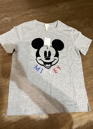 Футболка з принтом