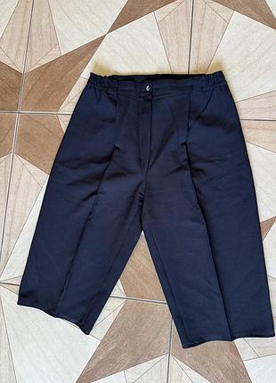 Шорти костюмні