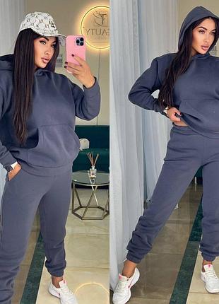 Женский спортивный костюм на флисе