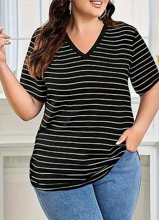 Жіноча футболка