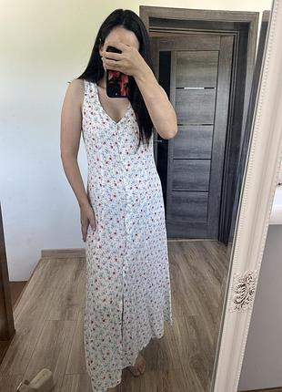 Ніжна  сукня максі в квітковий принт