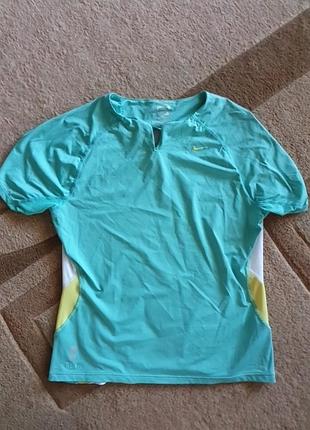 Футболка спортивная женская