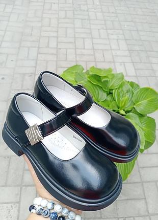Туфли для девочки в школу