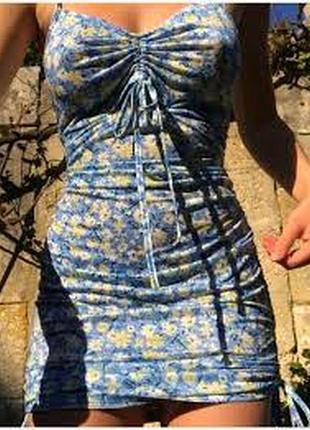 Сукня в квітковий принт