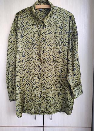Сатиновая блуза большого размера.