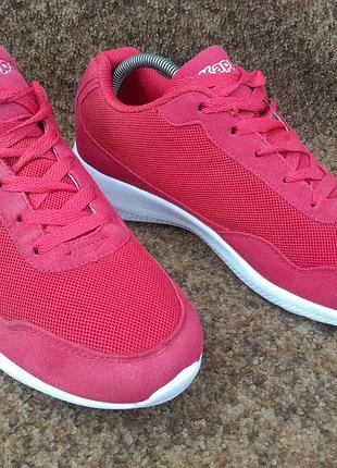 Кроссовки женские оригинал kappa 40,39 размер.