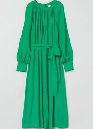 Вискозное миди с длинным рукавом