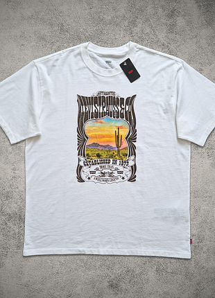 Футболка оверсайз levis біла