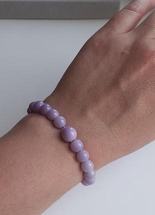 Браслет на резинке из бусин натурального камня