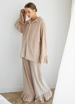 Capri 30185 домашний велюровый костюм для женщин с воланами бежевый