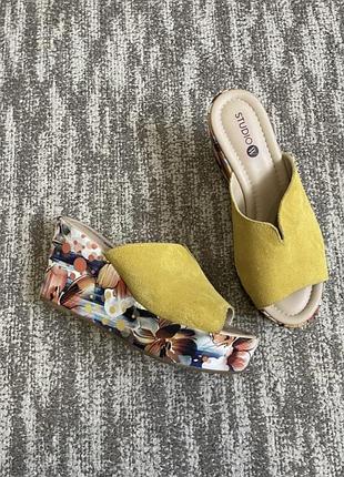 Яскраві італійські замшеві шльопанці, сабо 36-37 розмір