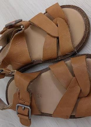 Мягкие босоножки