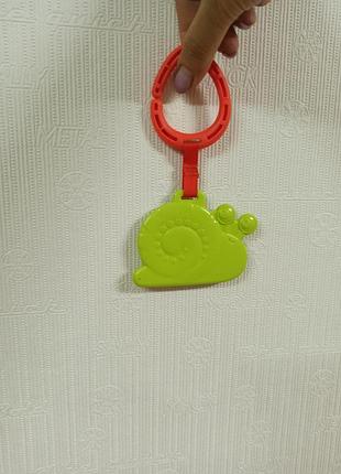 Прорезыватель fisher-price первые друзья малыша улитки