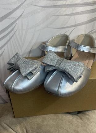 Нарядні туфлі на дівчинку розмір 30