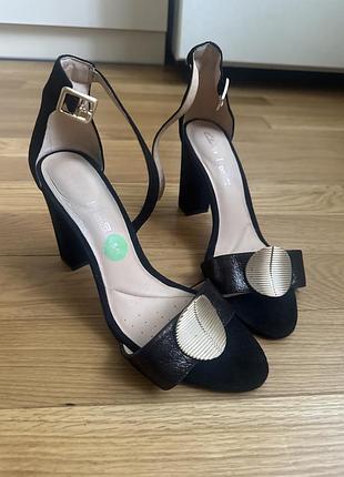 Шкіряні босоніжки clark’s 41 р (маломірять) на стопу 25.5 см