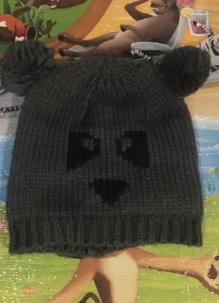Шапка медвежонок с двумя помпонами