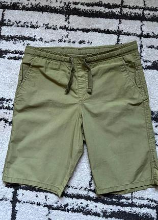 Шорти на 11/12 років.