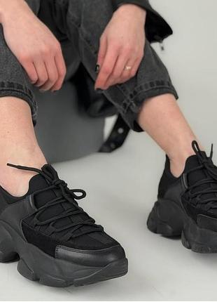 Легкі кросівки на будь-яку погоду