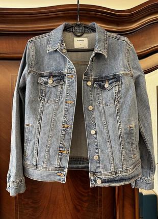 Джинсова куртка жіноча
