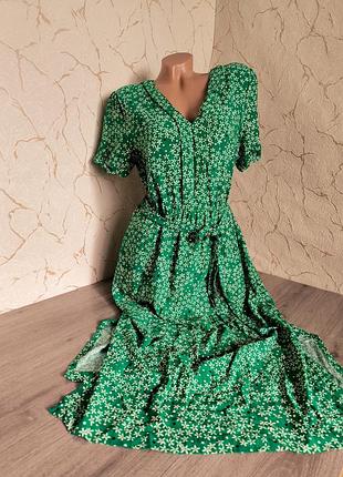 Платье миди вискоза зеленая в цветочный принт,