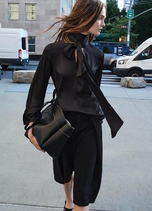 Блуза з бантом zara woman (zw collection) — чорна, с