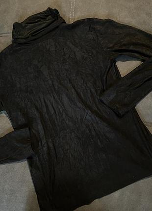 Гольф чорного кольору